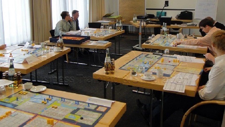 BWL Planspiel - BWL Planspiele - Projektmanagement Planspiel - Projektmanagement Planspiele - Projekt Planspiel - Projektplanspiel - Projektplanspiele - BWL Unternehmensplanspiel - BWL Unternehmensplanspiele - BWL General Management Planspiel - BWL Seminar - BWL Simulation - BWL Planspiel - BWL Planspiele
