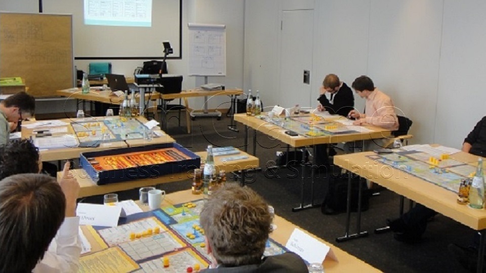 BWL Planspiel - BWL Planspiele - Projektmanagement Planspiel - Projektmanagement Planspiele - Projekt Planspiel - Projektplanspiel - Projektplanspiele - BWL Unternehmensplanspiel - BWL Unternehmensplanspiele - BWL General Management Planspiel - BWL Seminar - BWL Simulation - Business Simulation - BWL Planspiel - BWL Planspiele