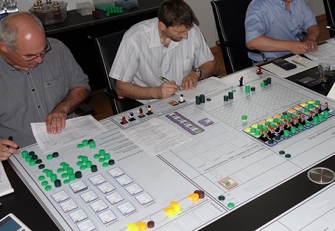 BWL Planspiel - BWL Planspiele - Projektmanagement Planspiel - Projektmanagement Planspiele - Projekt Planspiel - Projektplanspiel - Projektplanspiele - BWL Unternehmensplanspiel - BWL Unternehmensplanspiele - BWL General Management Planspiel - BWL Seminar - BWL Simulation - BWL Planspiel - BWL Planspiele