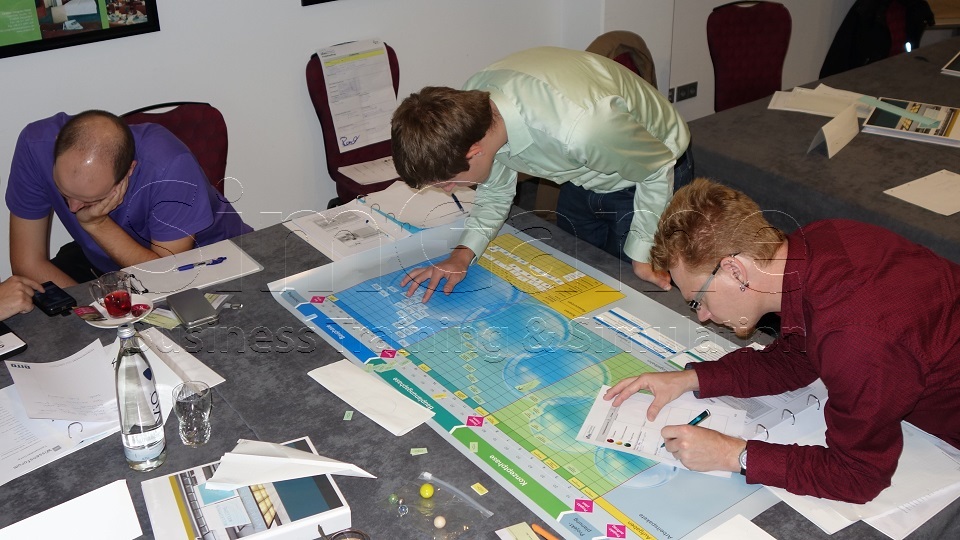 BWL Planspiel - BWL Planspiele - Projektmanagement Planspiel - Projektmanagement Planspiele - Projekt Planspiel - Projektplanspiel - Projektplanspiele - BWL Unternehmensplanspiel - BWL Unternehmensplanspiele - BWL General Management Planspiel - BWL Seminar - BWL Simulation - BWL Planspiel - BWL Planspiele