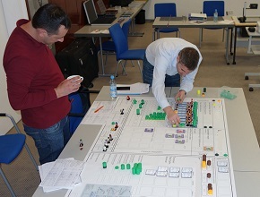 BWL Planspiel - BWL Planspiele - Projektmanagement Planspiel - Projektmanagement Planspiele - Projekt Planspiel - Projektplanspiel - Projektplanspiele - BWL Unternehmensplanspiel - BWL Unternehmensplanspiele - BWL General Management Planspiel - BWL Seminar - BWL Simulation - BWL Planspiel - BWL Planspiele