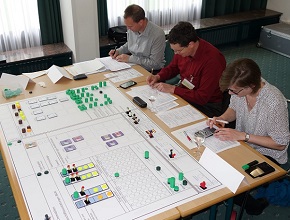 BWL Planspiel - BWL Planspiele - Projektmanagement Planspiel - Projektmanagement Planspiele - Projekt Planspiel - Projektplanspiel - Projektplanspiele - BWL Unternehmensplanspiel - BWL Unternehmensplanspiele - BWL General Management Planspiel - BWL Seminar - BWL Simulation - BWL Planspiel - BWL Planspiele